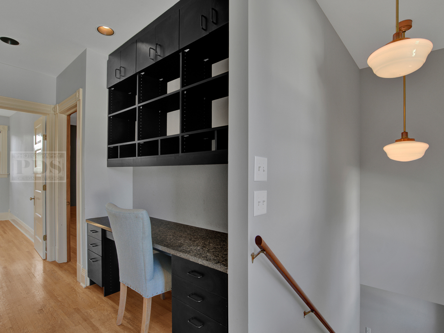 22 Orchard Place Hinsdale, IL 60521 - Photo 20 of 34 a view of a workspace