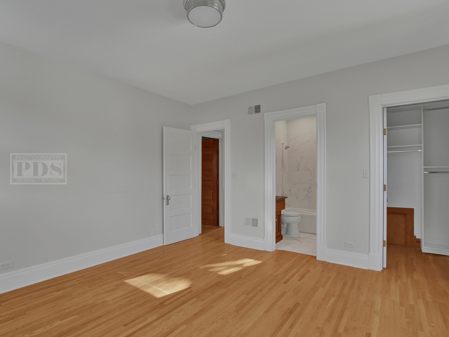 22 Orchard Place Hinsdale, IL 60521 - Photo 22 of 34 a view of empty room with wooden floor