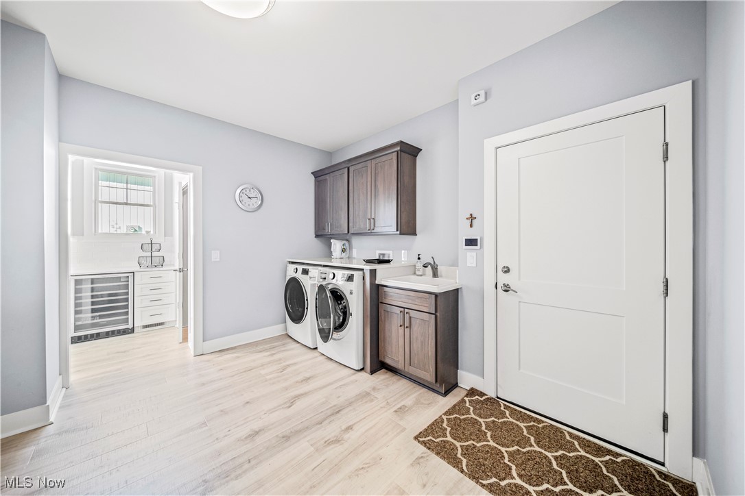 6482 South Cobblestone Road Cleveland, OH 44143 - Photo 22 of 45 First Floor Laundry