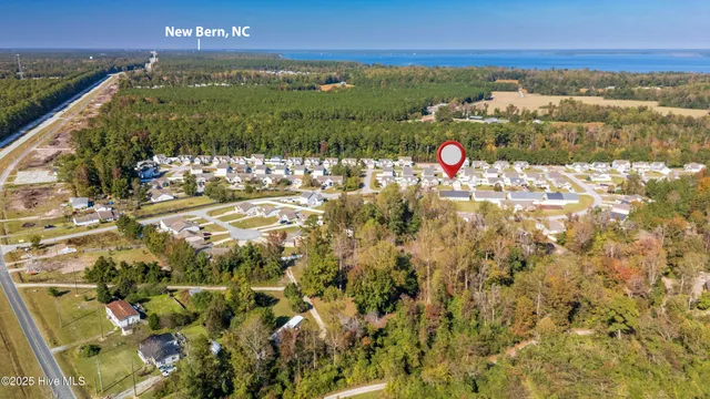 $349,900 | 404 Stone Hawk Lane, New Bern, NC 28560
