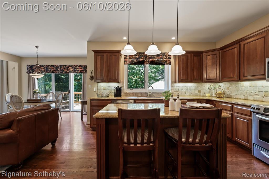 602 Appoline Court Rochester, MI 48307 - Photo 8 of 37