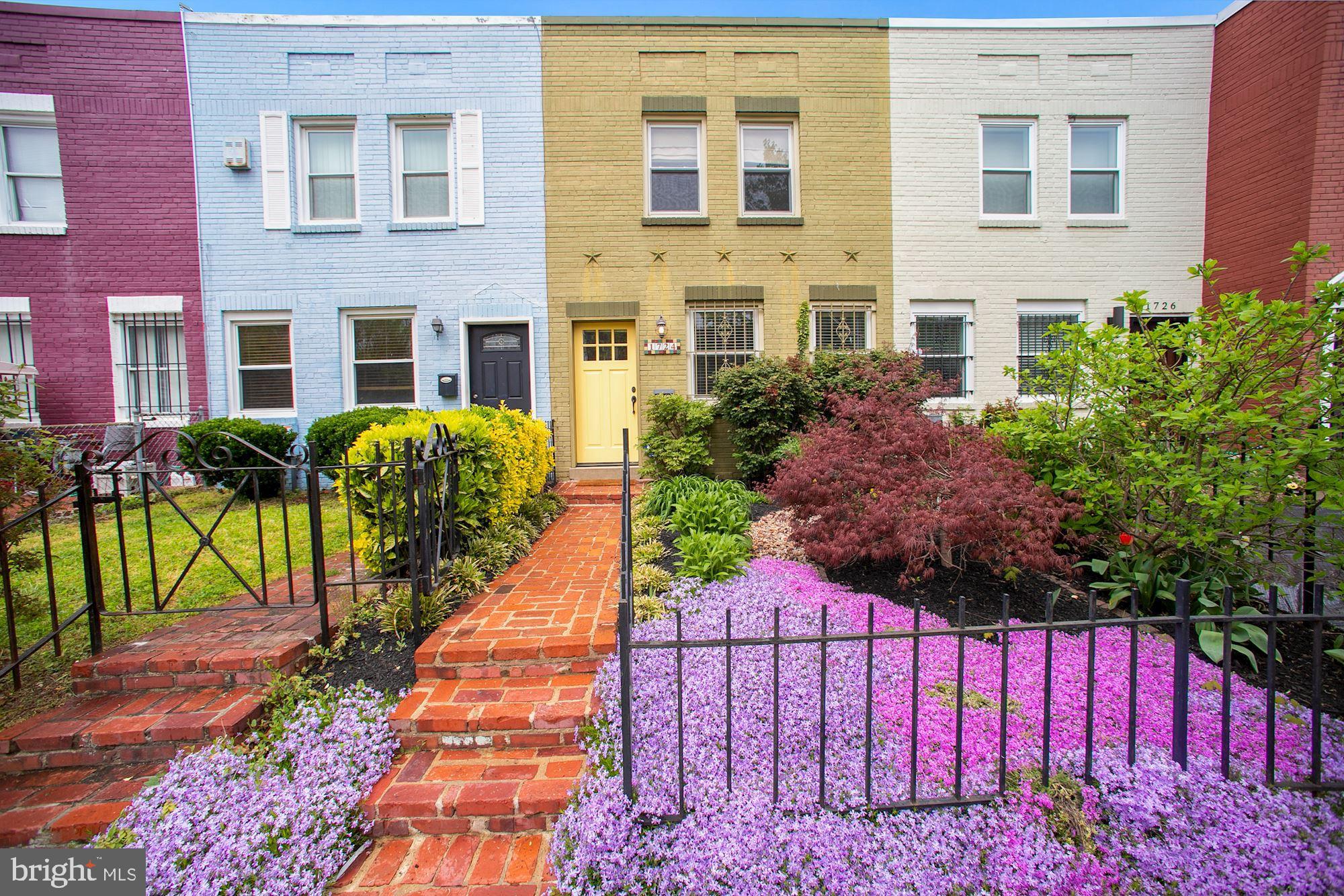 1724 E Street Northeast Washington, DC 20002 - Photo 2 of 24 Stunning entrance!