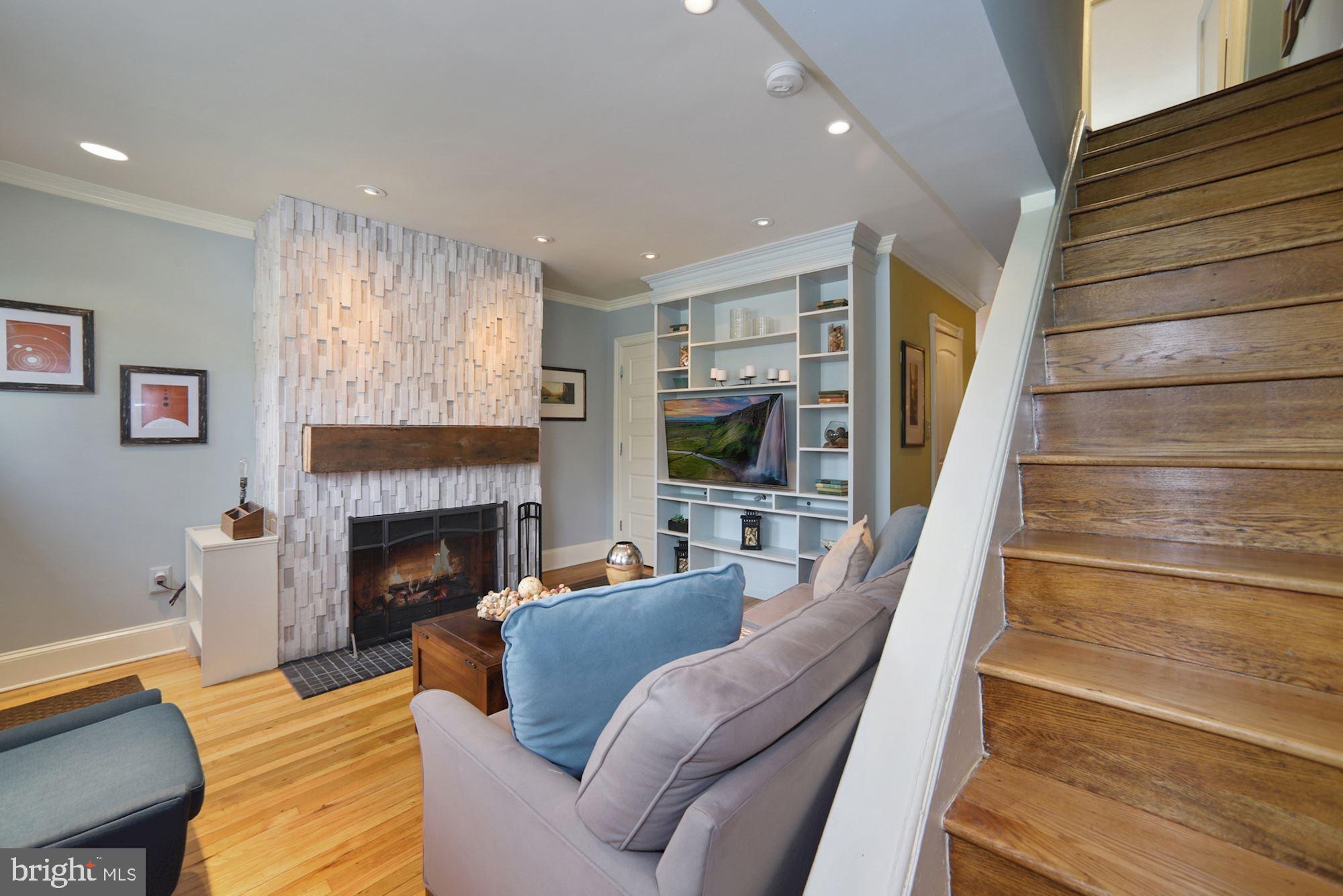 1724 E Street Northeast Washington, DC 20002 - Photo 5 of 24 Beautiful wood floors