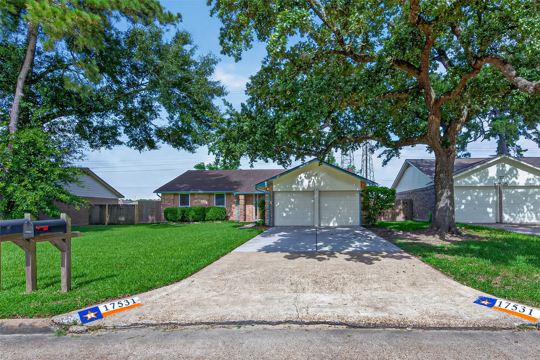 17531 Crestline Road Humble, TX 77396 - Photo 3 of 41 This home has exceptional curb appeal, showcasing a beautifully maintained exterior and an inviting entrance that makes a fantastic first impression!