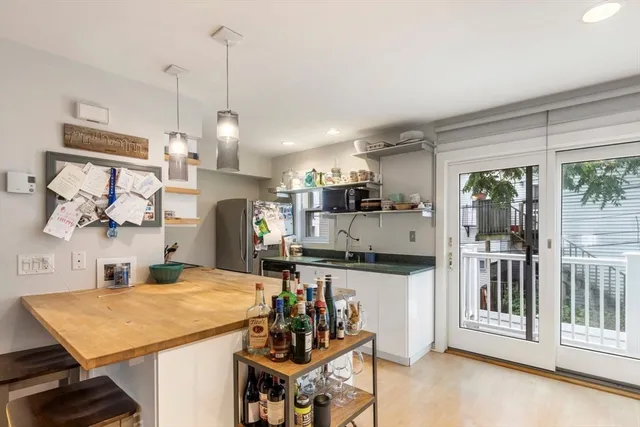 $3,650 | 63 Bolton Street, Unit 63, Boston, MA 02127