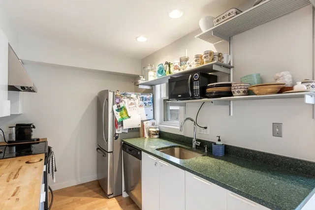 $3,650 | 63 Bolton Street, Unit 63, Boston, MA 02127