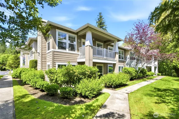$699,900 | 22669 Northeast Alder Crest Drive, Unit 201, Redmond, WA 98053