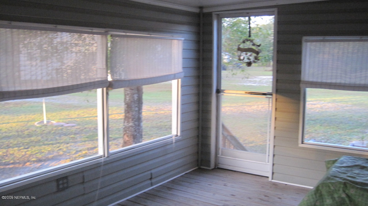 22939 Brandon Road Lawtey, FL 32058 - Photo 9 of 23 Front Porch