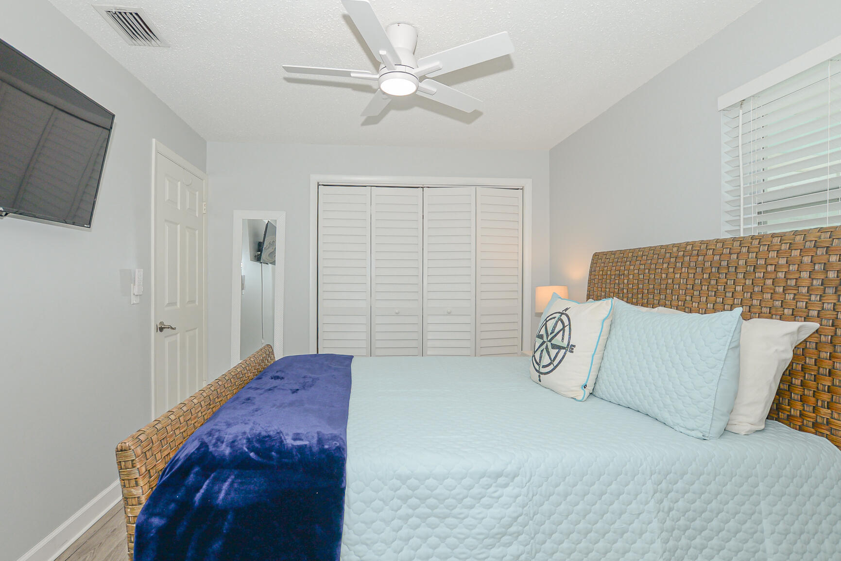 110 Southwest Hideaway Place Stuart, FL 34994 - Photo 19 of 35 LR-7036