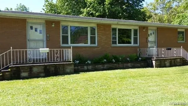 $1,300 | 612 East State Street, Albion, NY 14411