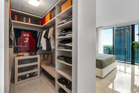 $1,165,000 | 68 Southeast 6th Street, Unit 2612, Miami, FL 33131