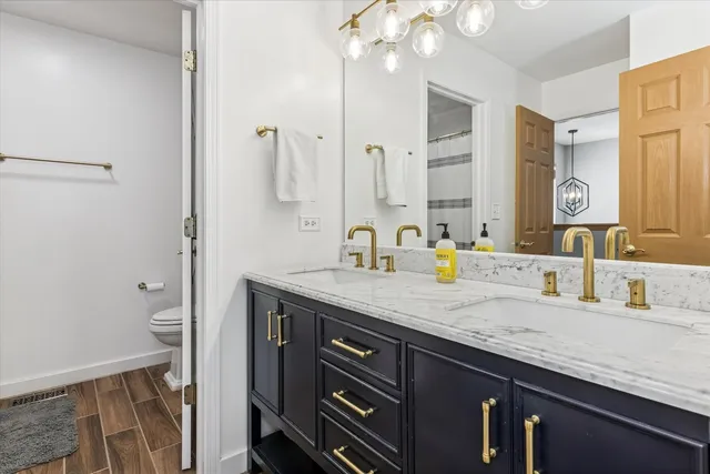 $355,000 | 529 Horizon Drive, Bartlett, IL 60103