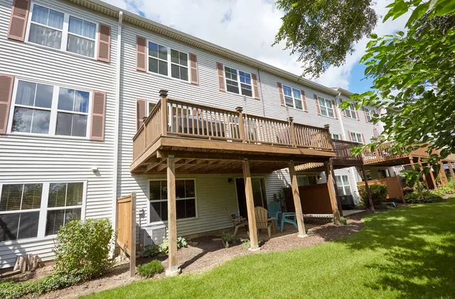 $355,000 | 529 Horizon Drive, Bartlett, IL 60103