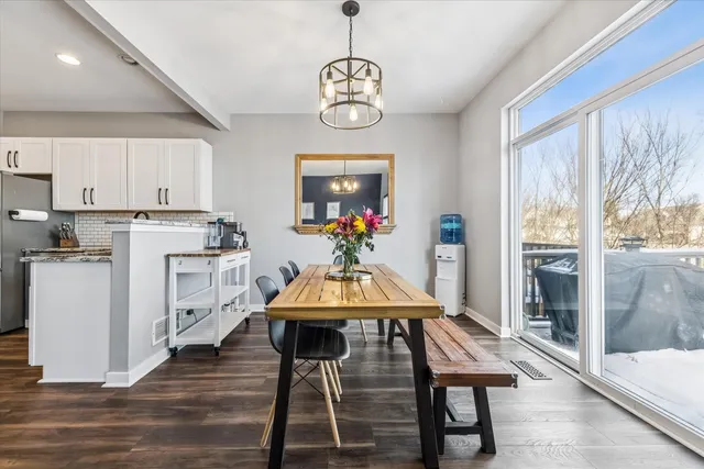 $355,000 | 529 Horizon Drive, Bartlett, IL 60103