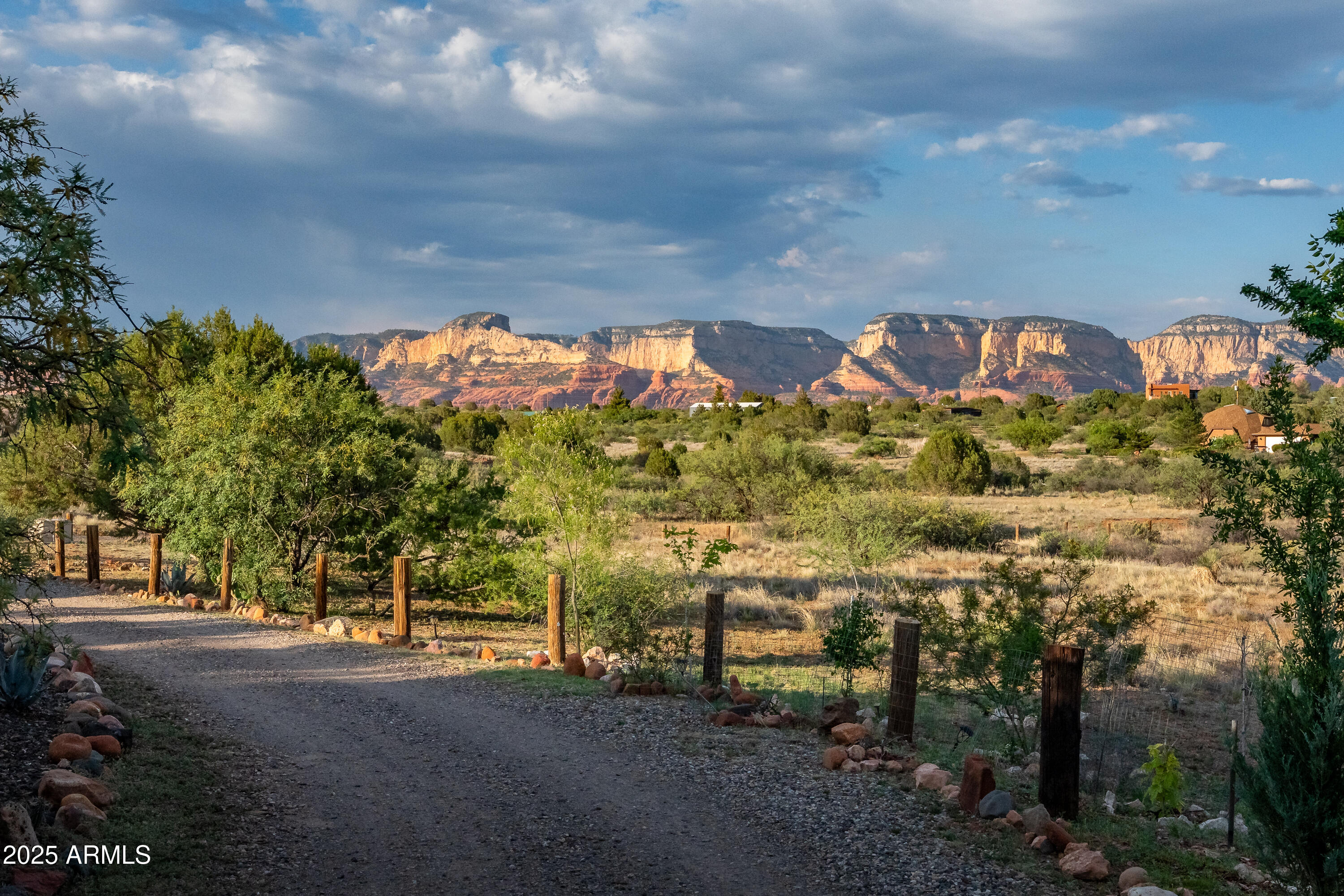 4907 East Viva Road Sedona, AZ 86336 - Photo 10 of 62 4907 Viva Rd Sedona AZ-24