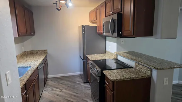 $1,395 | 1287 North Alma School Road, Unit 282, Chandler, AZ 85224