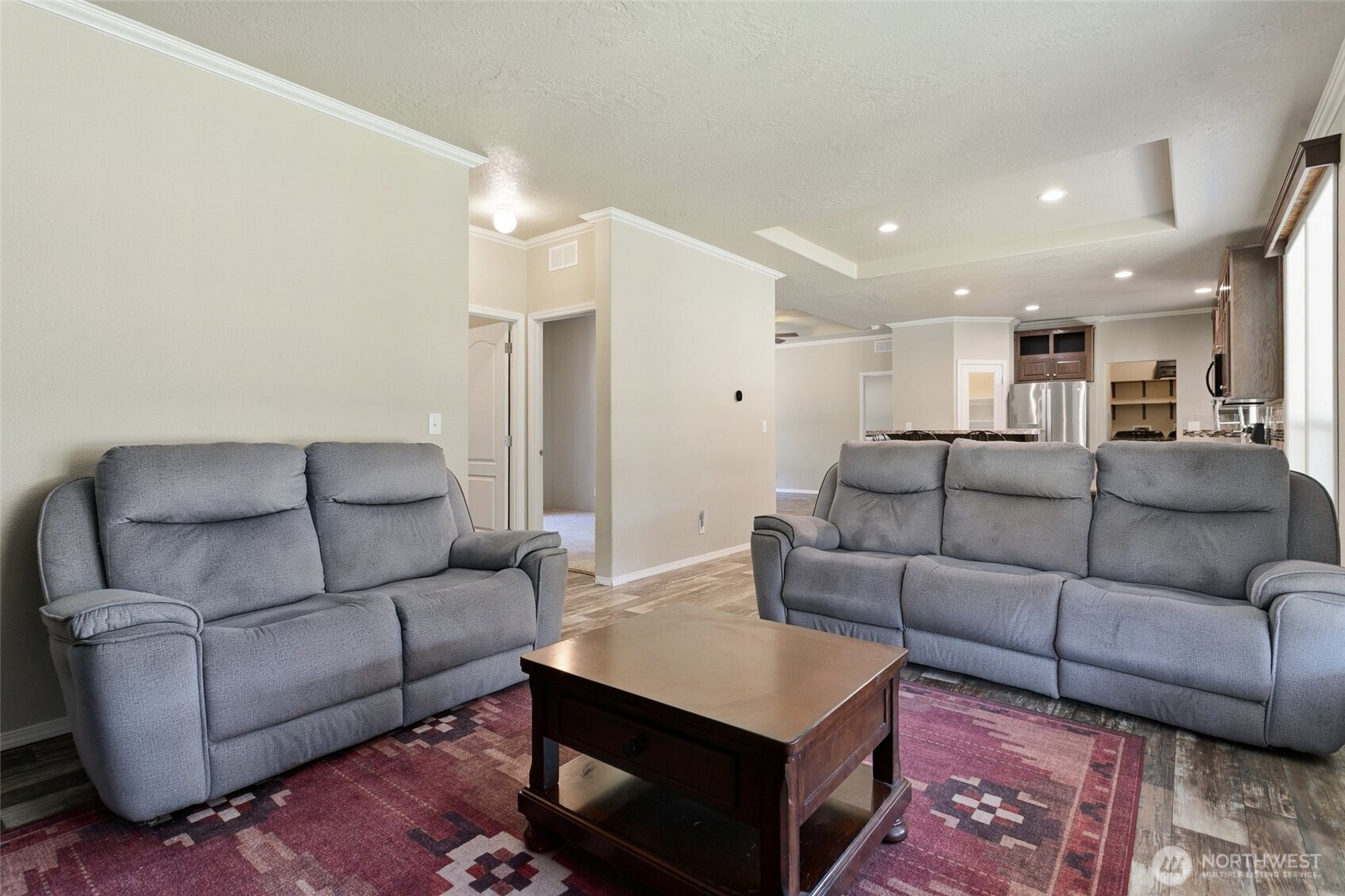 492 Coal Creek Road Chehalis, WA 98532 - Photo 3 of 38 a living room with furniture and a couch