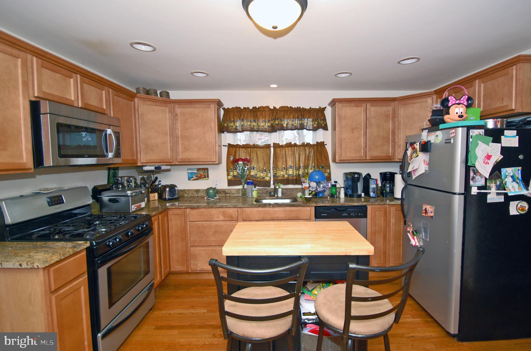 181 Edinburg Road Trenton, NJ 08619 - Photo 9 of 23 Gallery Image 9