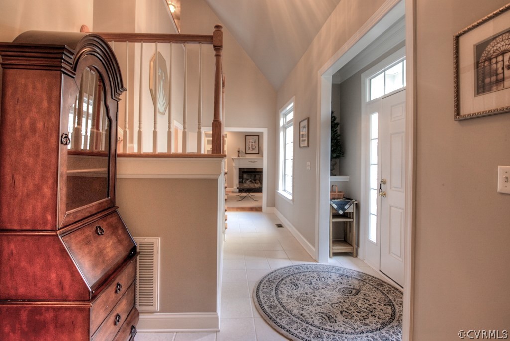 5800 Spinnaker Cove Road Midlothian, VA 23112 - Photo 11 of 50 Vaulted foyer with custom nooks on either side of