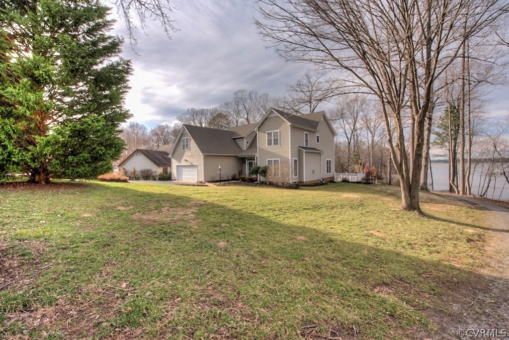 5800 Spinnaker Cove Road Midlothian, VA 23112 - Photo 5 of 50 Welcome to 5800 Spinnaker Cove!