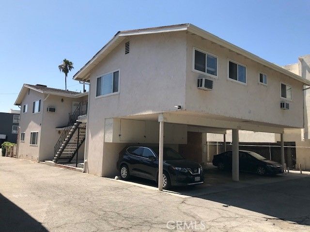 $1,975 | 5730 Laurel Canyon Boulevard, Unit 3, Valley Village, CA 91607