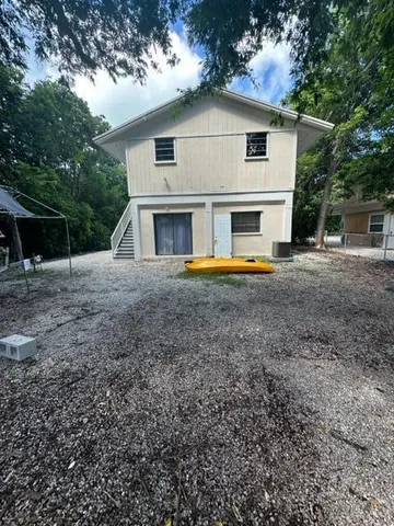 $2,600 | 333 Bayview Avenue, Key Largo, FL 33037