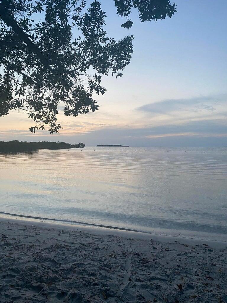 333 Bayview Avenue Key Largo, FL 33037 - Photo 19 of 22 333 Bayview Pic 19