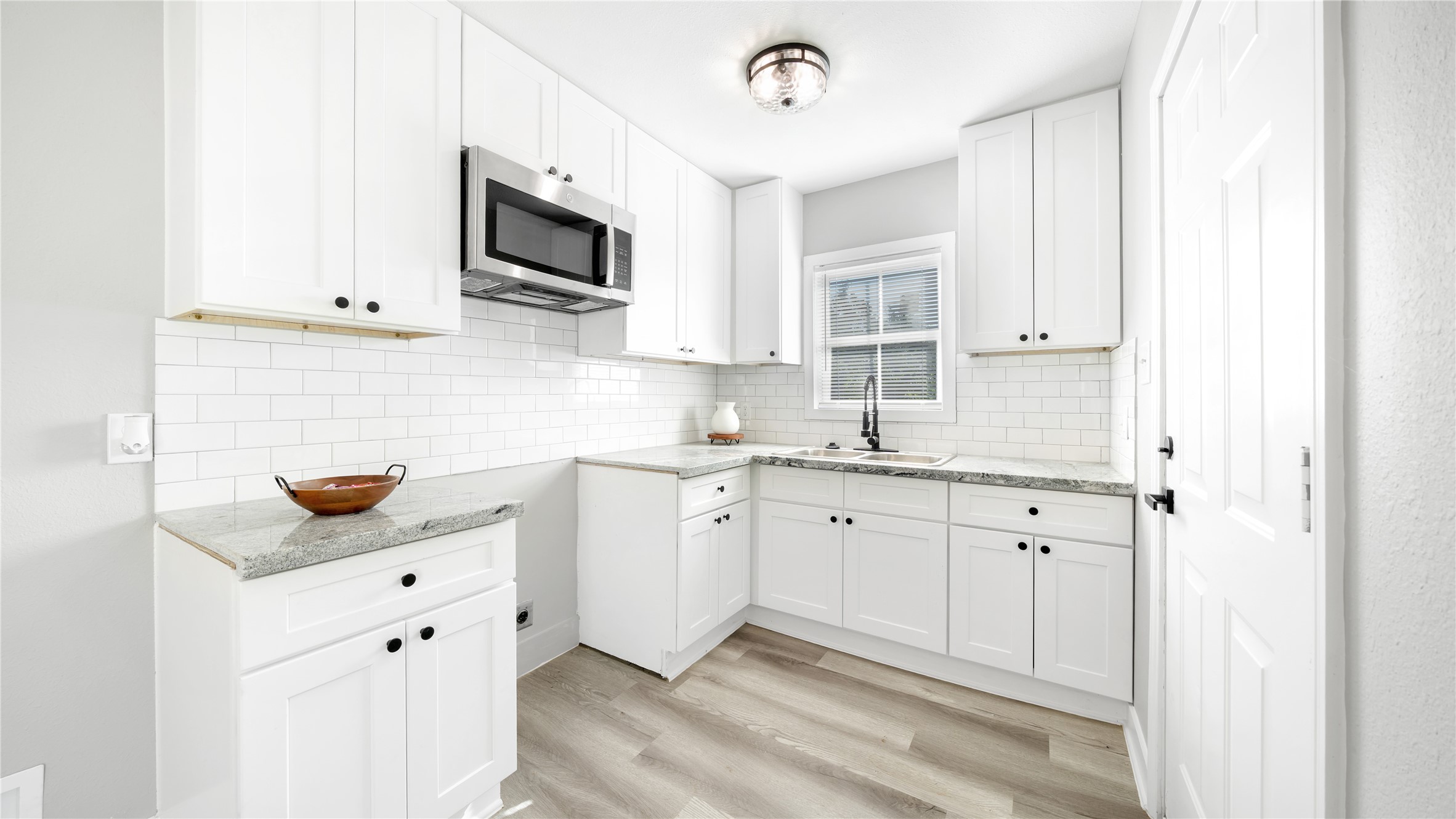 9302 Waller Street Houston, TX 77012 - Photo 11 of 15