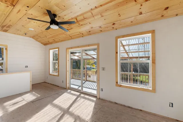 $279,000 | 413 Groveland Street, Boyne City, MI 49712