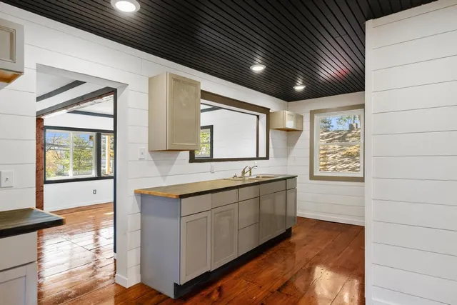 $279,000 | 413 Groveland Street, Boyne City, MI 49712