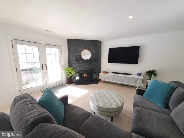 $2,600 | 162 Tavistock Road, Cherry Hill, NJ 08034