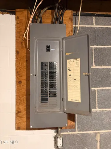 $449,900 | 208 Shady Lane, Church Hill, TN 37642