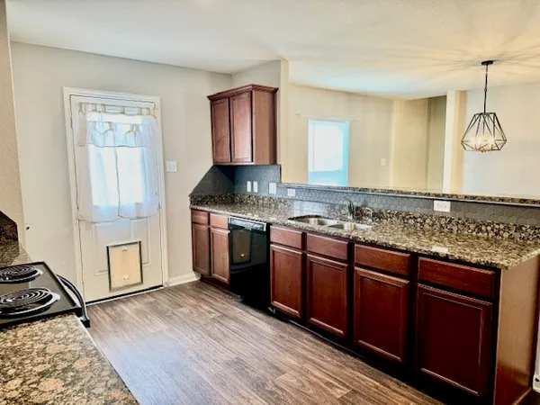 $1,850 | 8018 Distant Harbor Road, Cove, TX 77523