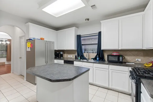 $209,900 | 811 Belvedere Drive, Conroe, TX 77301