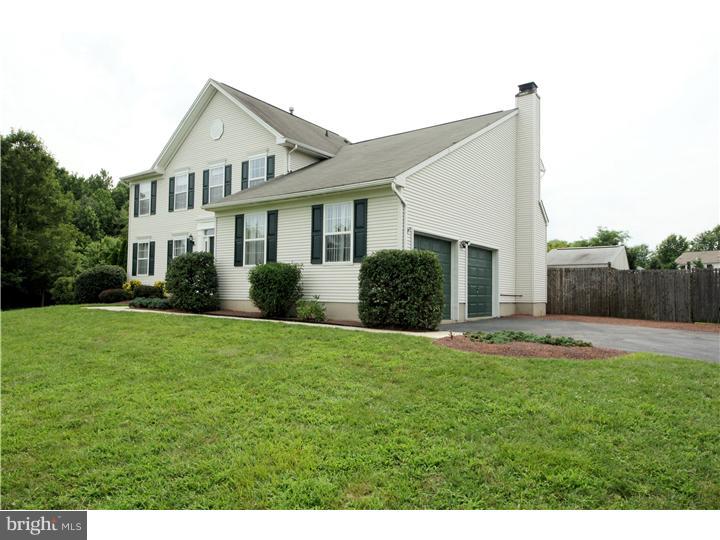 73 Amberfield Road Robbinsville, NJ 08691 - Photo 22 of 25 Exterior Side