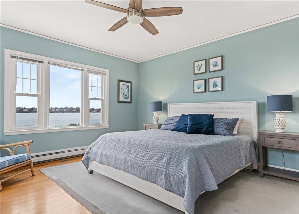 112 Esplanade Middletown, RI 02842 - Photo 15 of 39