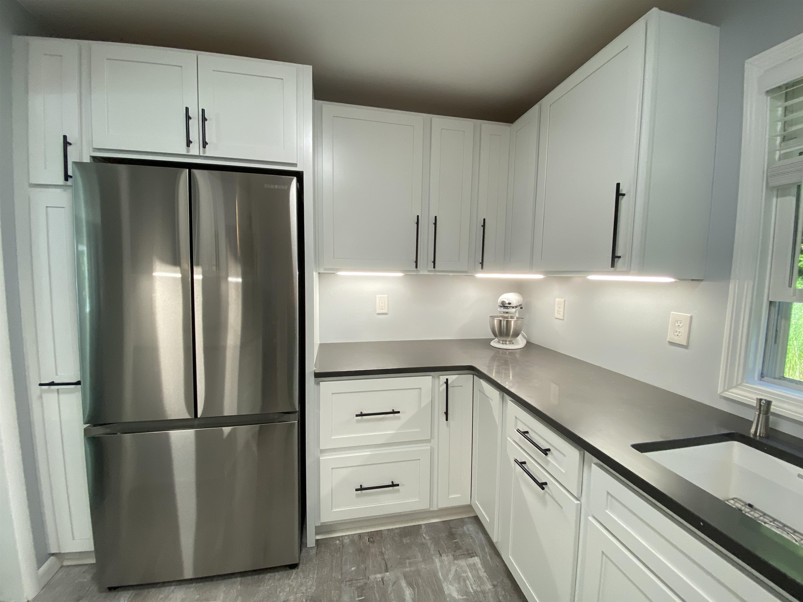 2839 Holiday Road Traverse City, MI 49686 - Photo 7 of 71