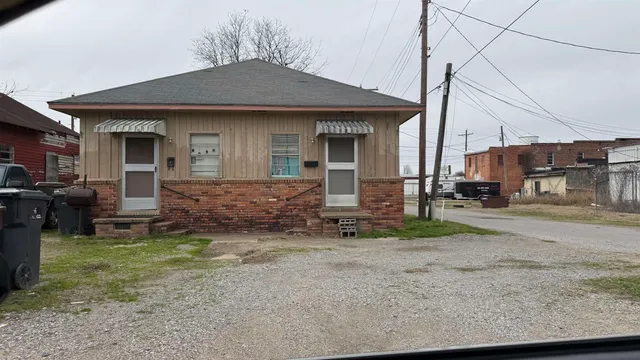 $50,000 | 107-133 South 3rd, West Helena, AR 72390
