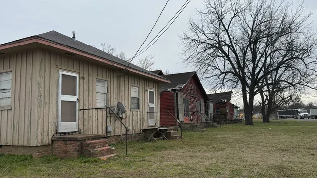 $50,000 | 107-133 South 3rd, West Helena, AR 72390