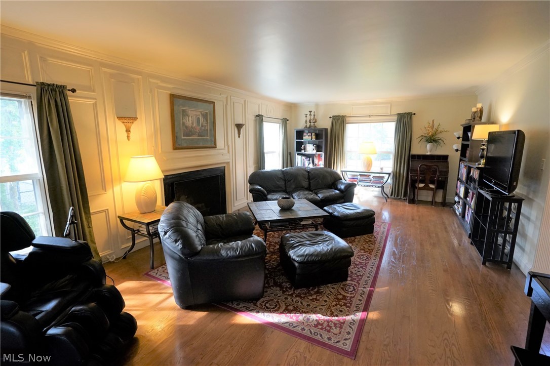 2761 Inverness Road Shaker Heights, OH 44122 - Photo 4 of 28 Gallery Image 4