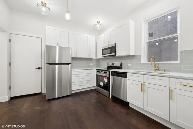 $1,175,000 | 2313 West Fullerton Avenue, Chicago, IL 60647