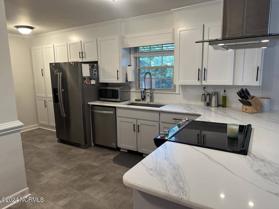 2127 Banks School Road Kinston, NC 28504 - Photo 5 of 21 454178705_895608155944550_88627124707586