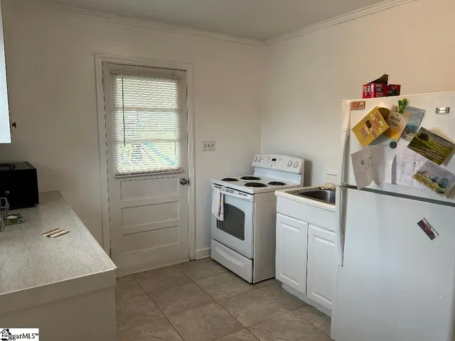 $419,900 | 106 Ansel Drive, Clinton, SC 29325