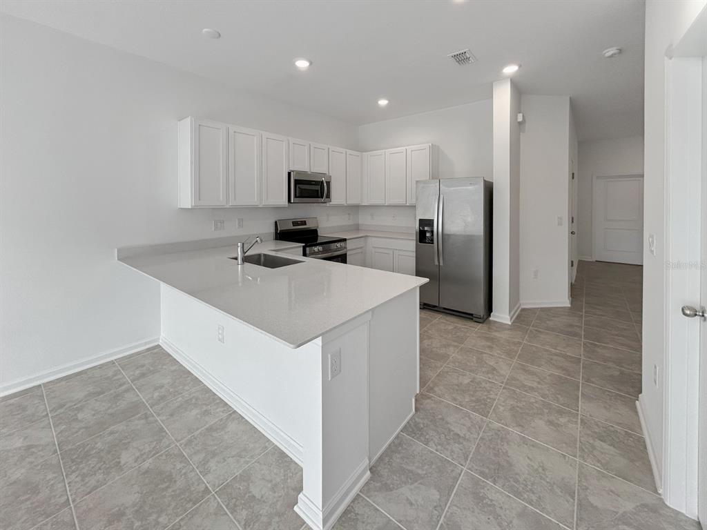 2426 Skyline Loop Kissimmee, FL 34758 - Photo 17 of 38