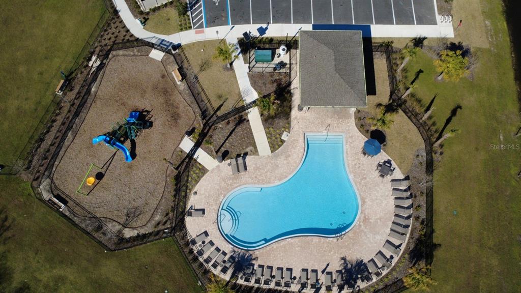 2426 Skyline Loop Kissimmee, FL 34758 - Photo 10 of 38