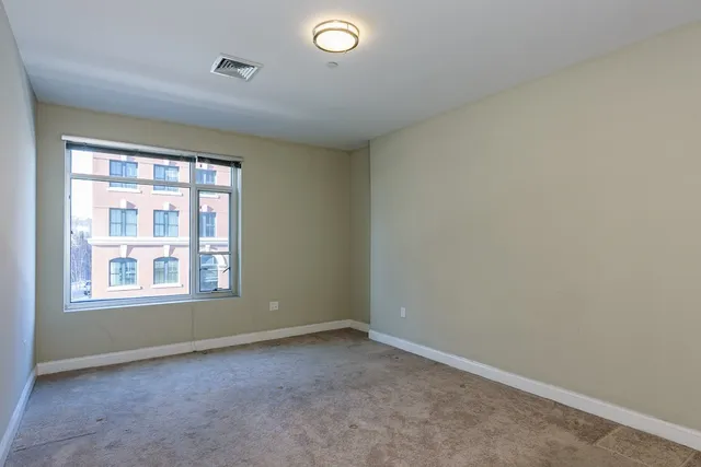 $3,600 | 11 West Broadway, Unit 205, Boston, MA 02127