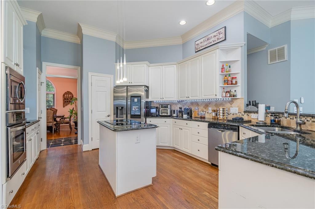 2512 Burch Point High Point, NC 27265 - Photo 16 of 50 Gallery Image 16