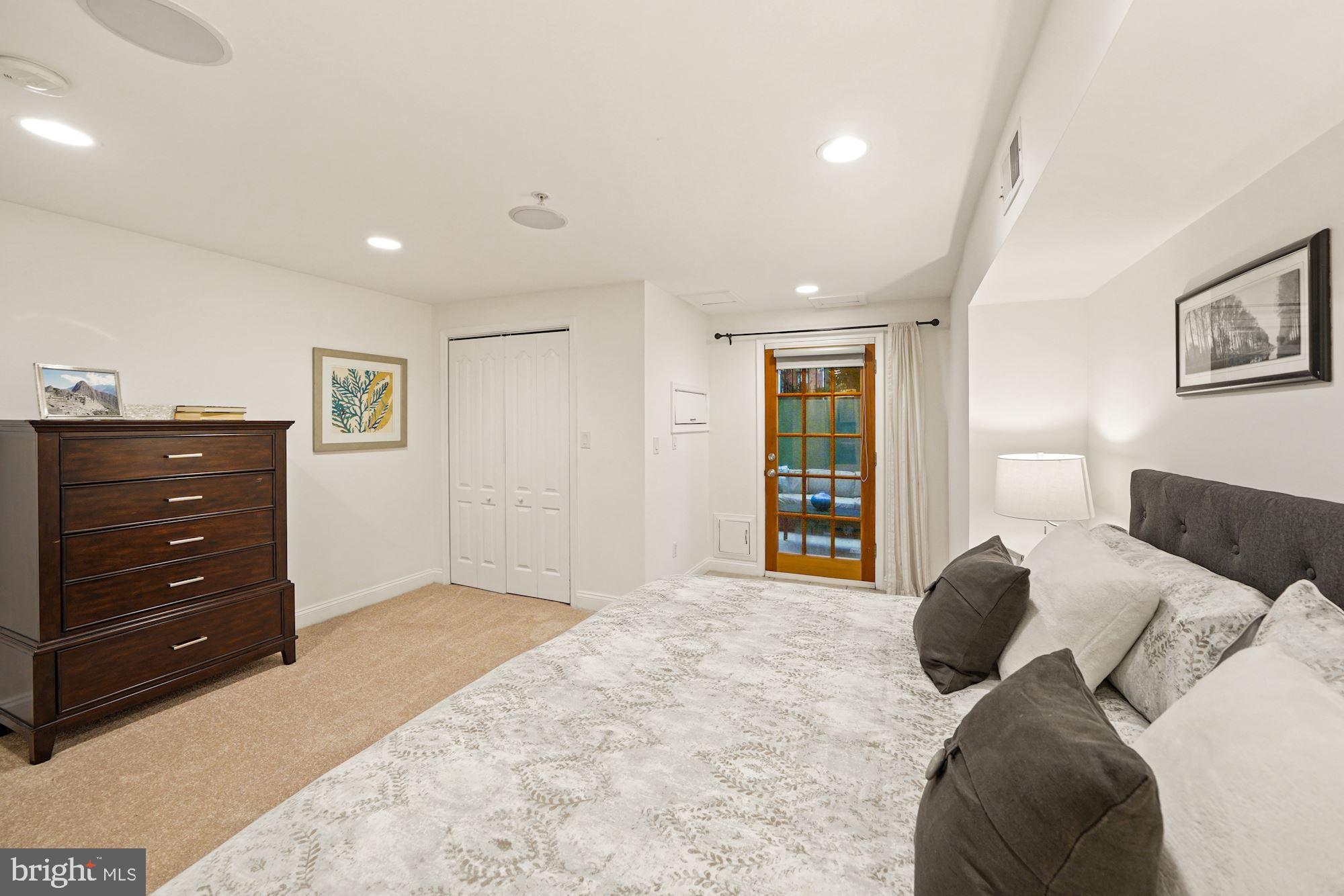 1345 Irving Street Northwest, Unit 1 Washington, DC 20010 - Photo 20 of 28