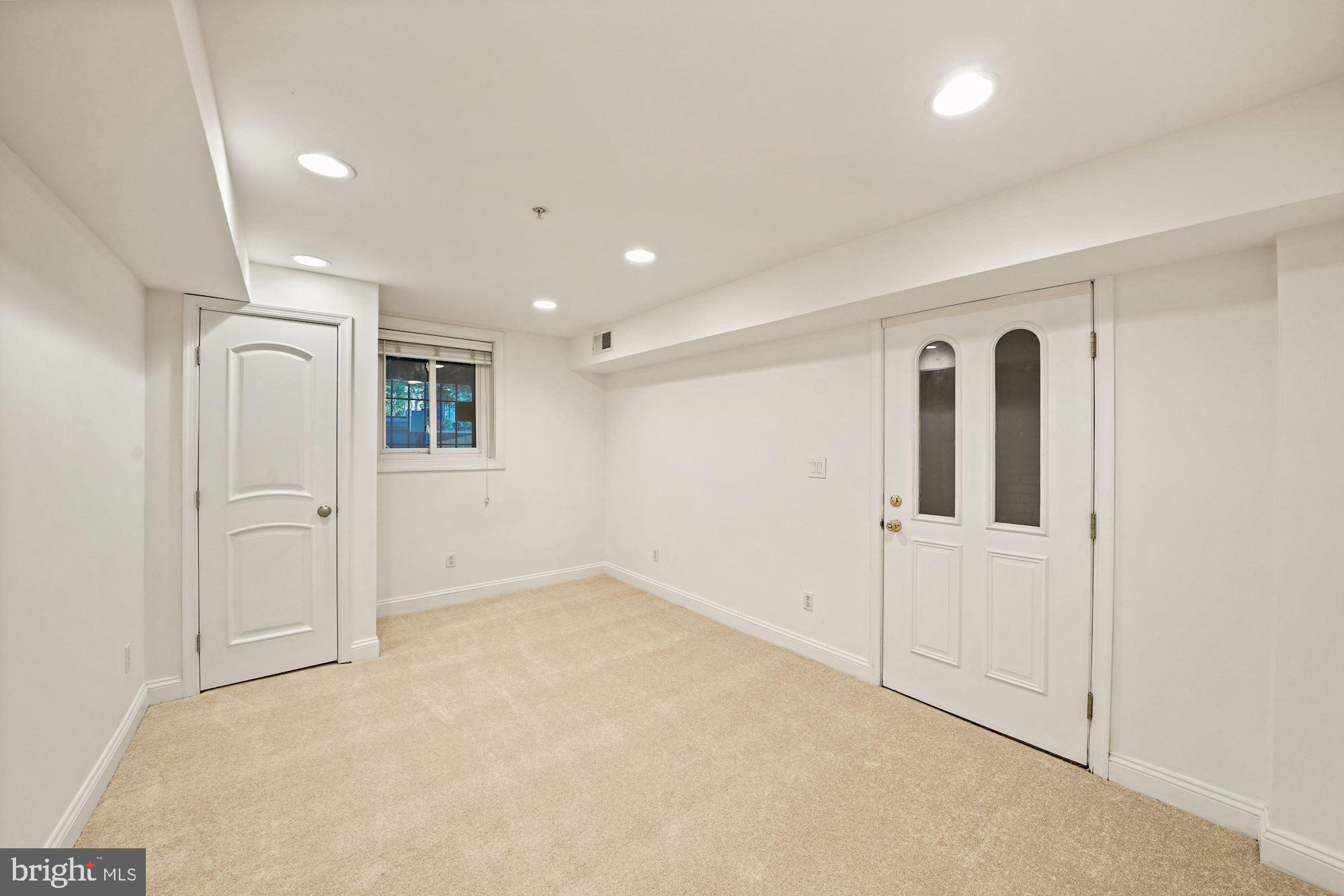 1345 Irving Street Northwest, Unit 1 Washington, DC 20010 - Photo 23 of 28