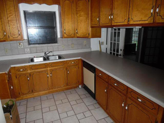 23079 Rochelle Loop Robertsdale, AL 36567 - Photo 3 of 30